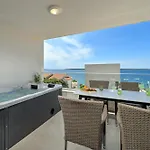 Amarilis With Private Jacuzzi Mandre